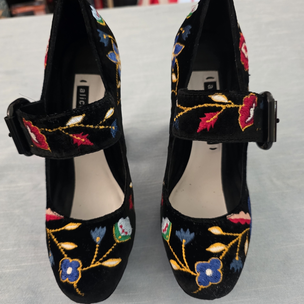Alice + Olivia Black Heels with Colorful Floral Embroidery